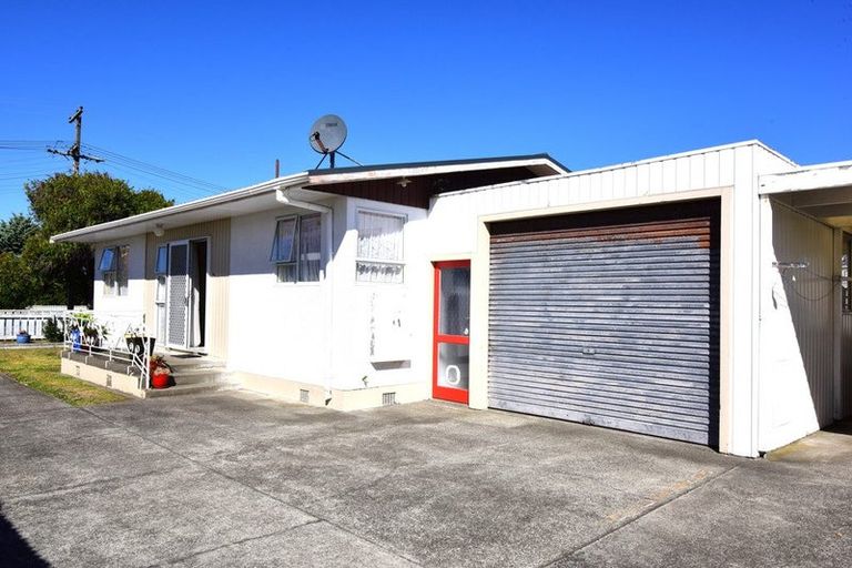Photo of property in 4 Central Avenue, Gonville, Whanganui, 4501