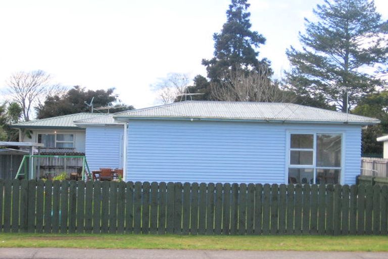 Photo of property in 2/9 Prictor Street, Papakura, 2110