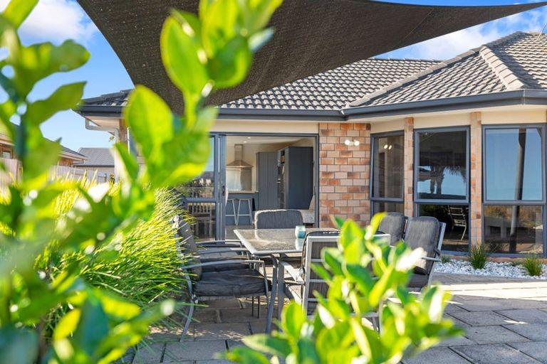 Photo of property in 27 Sarah Place, Papamoa Beach, Papamoa, 3118