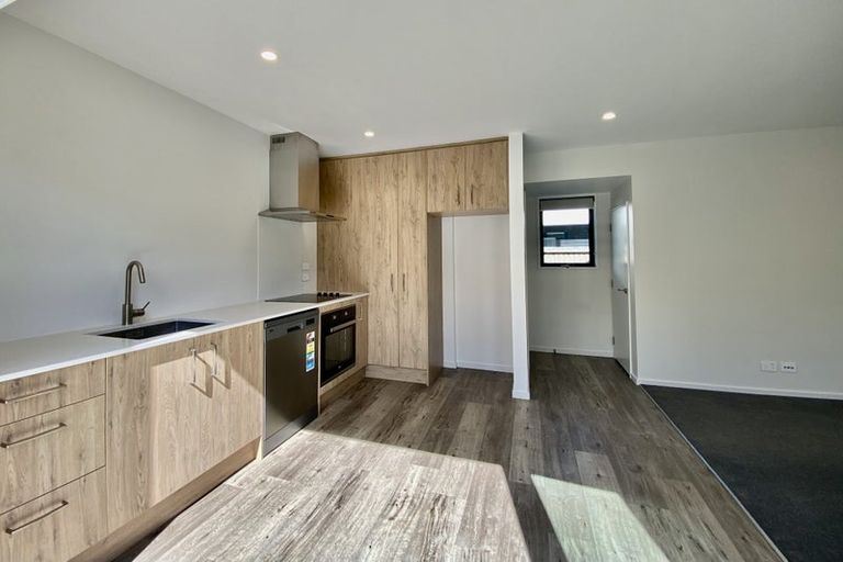 Photo of property in 3/52 Hills Road, Edgeware, Christchurch, 8013