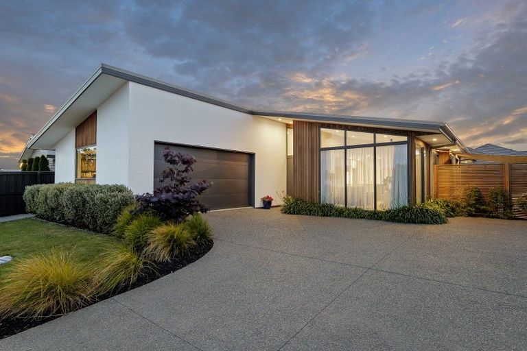 Photo of property in 199 Cavendish Road, Casebrook, Christchurch, 8051