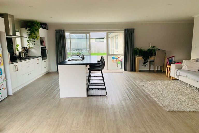 Photo of property in 2 Azara Way, Wigram, Christchurch, 8025