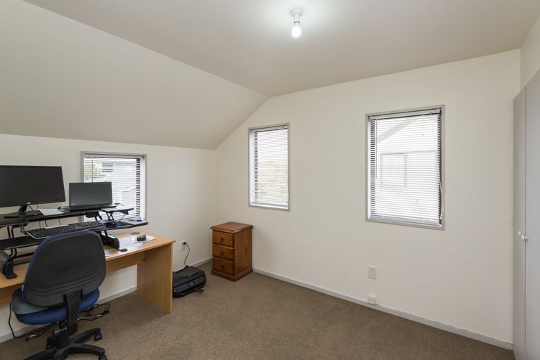 Photo of property in 2/90 Proctor Street, Papanui, Christchurch, 8053