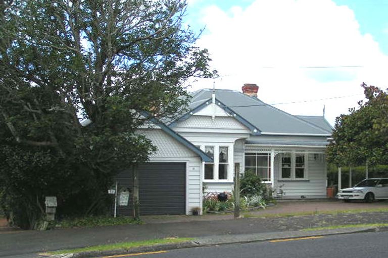 Photo of property in 31 Richmond Avenue, Northcote Point, Auckland, 0627