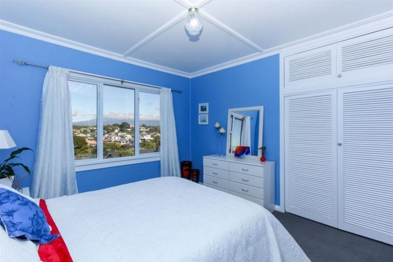 Photo of property in 114 Belt Road, New Plymouth, 4310