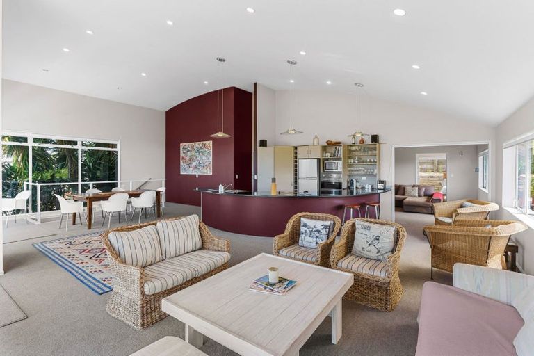 Photo of property in 16 Island View Lane, Langs Beach, Waipu, 0582