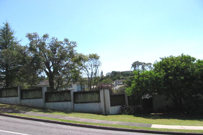 Photo of property in 77 Glenvar Road, Torbay, Auckland, 0630