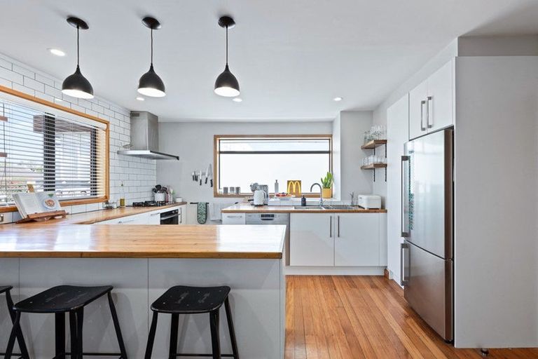 Photo of property in 160 Kendal Avenue, Burnside, Christchurch, 8053