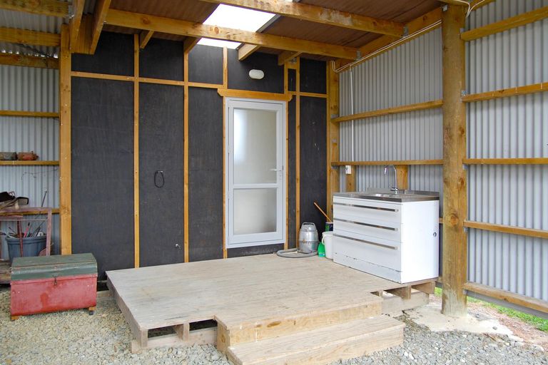 Photo of property in 306 Oneriri Road, Kaiwaka, 0573