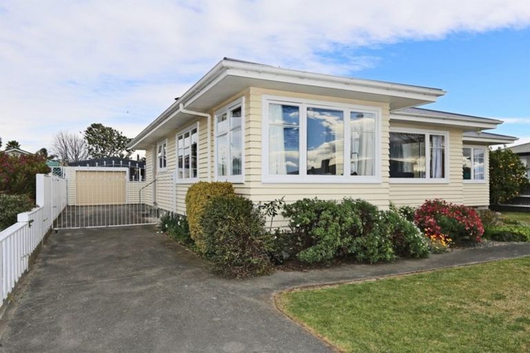 Photo of property in 45 Allen Berry Avenue, Pirimai, Napier, 4112
