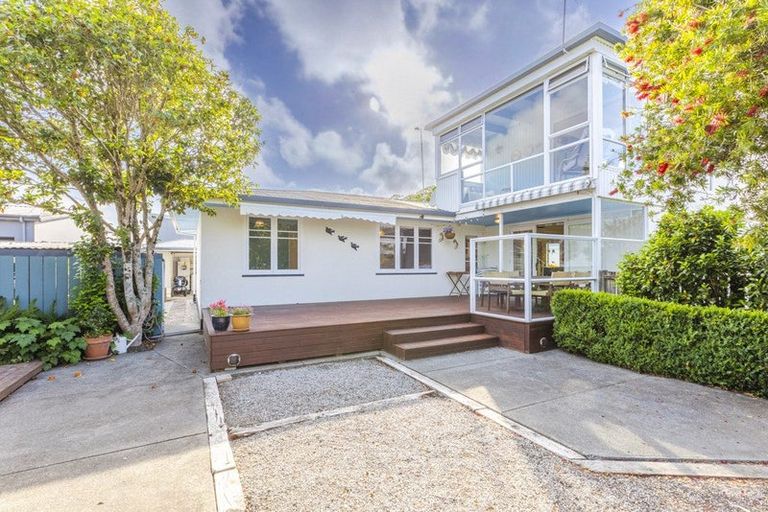 Photo of property in 6 Beaumont Lane, Havelock North, 4130
