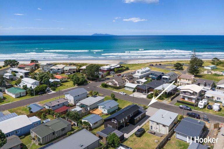 Photo of property in 7 Wallnutt Avenue, Waihi Beach, 3611