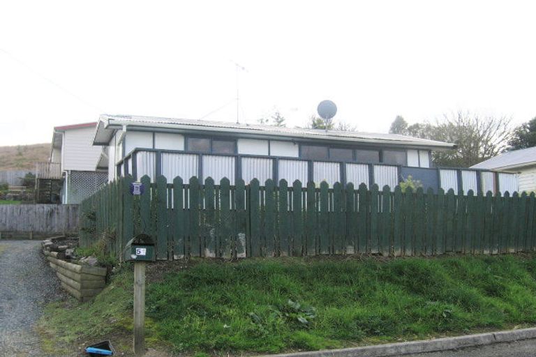 Photo of property in 1/51 Waro Drive, Hikurangi, 0114