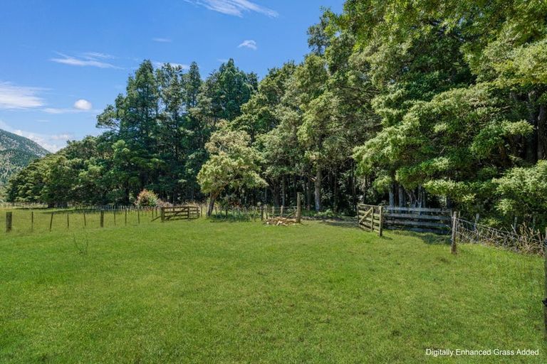Photo of property in 710 Sommerville Road, Tangowahine, Dargaville, 0372
