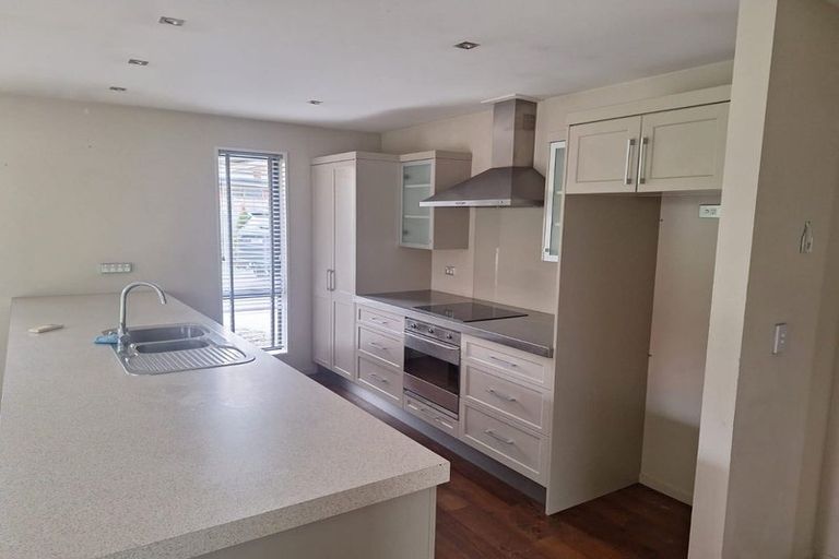 Photo of property in 71 Country Palms Drive, Halswell, Christchurch, 8025