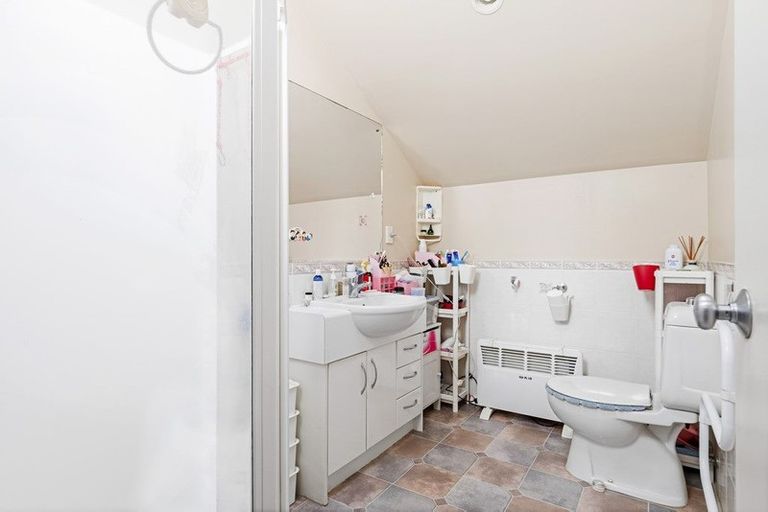 Photo of property in 3/57 Gladstone Road, Northcote, Auckland, 0627