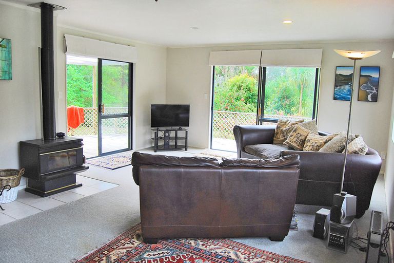 Photo of property in 1150 Oneriri Road, Kaiwaka, 0573
