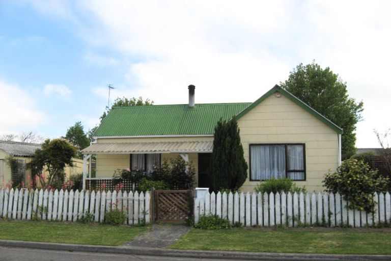 Photo of property in 9 Hugh Street, Kaiapoi, 7630