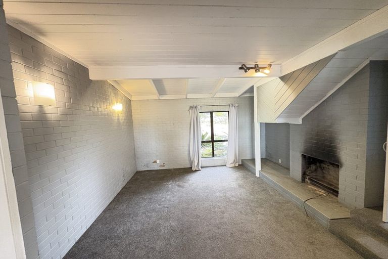 Photo of property in 412 Taupaki Road, Kumeu, 0892