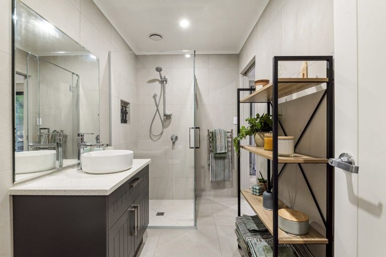 Photo of property in 14 Awatiro Drive, Kaukapakapa, 0871