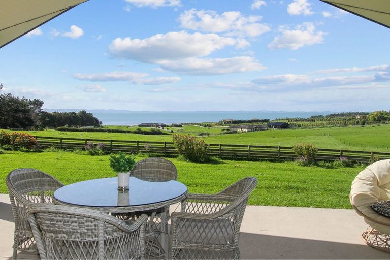 Photo of property in 205 Clarks Beach Road, Clarks Beach, Pukekohe, 2679