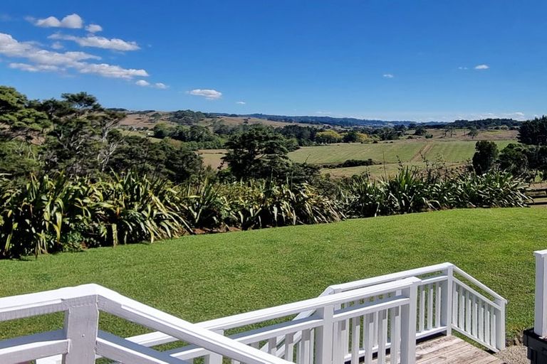 Photo of property in 176 Valley Road, Waitoki, Kaukapakapa, 0871