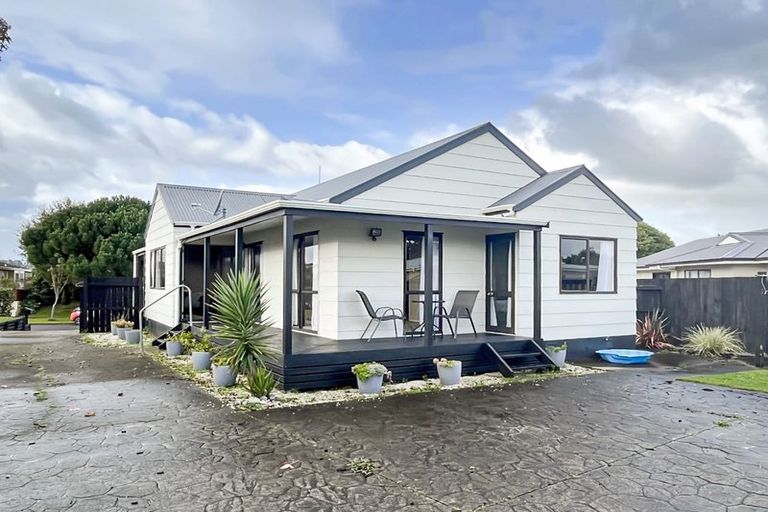 Photo of property in 9 Cargill Grove, Kelvin Grove, Palmerston North, 4414