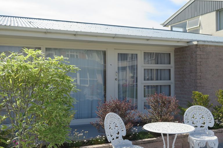 Photo of property in 1/6 Nelson Terrace, Seaview, Timaru, 7910