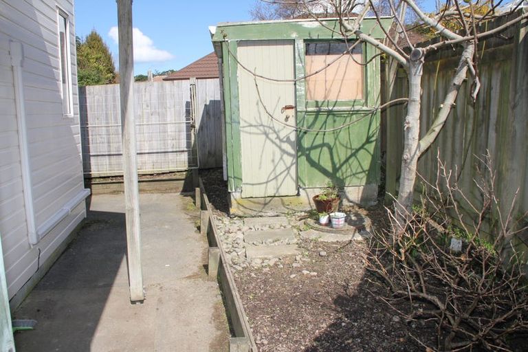 Photo of property in 106a Moorefield Road, Johnsonville, Wellington, 6037