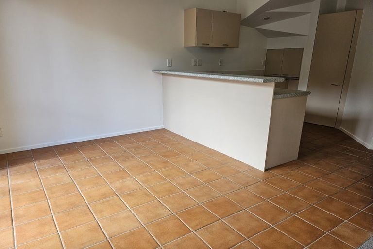 Photo of property in 16/270 Sunset Road, Windsor Park, Auckland, 0632