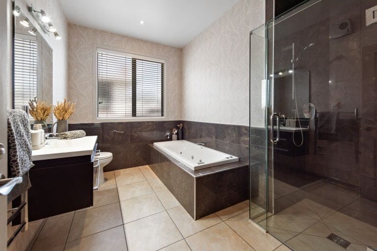 Photo of property in 41 Huron Street, East Gore, Gore, 9710