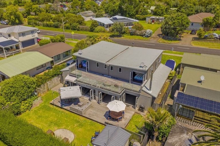 Photo of property in 9 Pa Road, Hahei, Whitianga, 3591