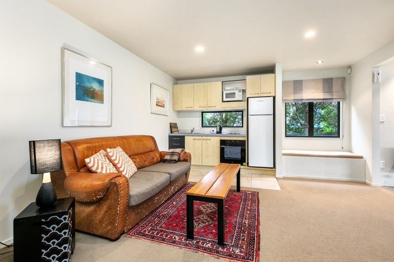 Photo of property in 273 Papamoa Beach Road, Papamoa Beach, Papamoa, 3118