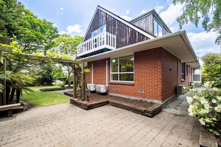 Photo of property in 123 Waimairi Road, Ilam, Christchurch, 8041