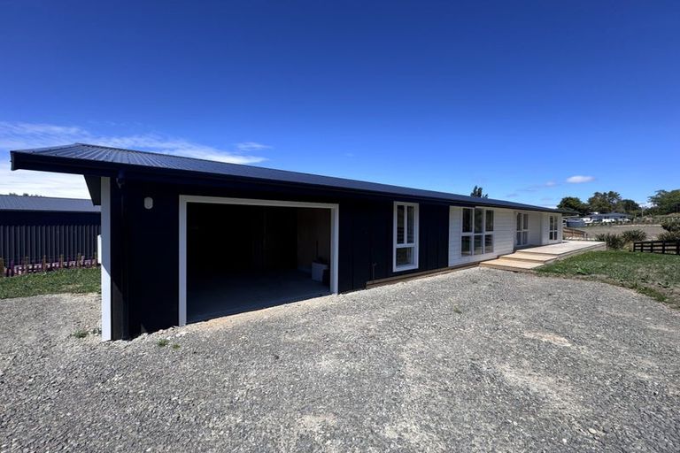 Photo of property in 86a Hastings Street, Halcombe, 4779
