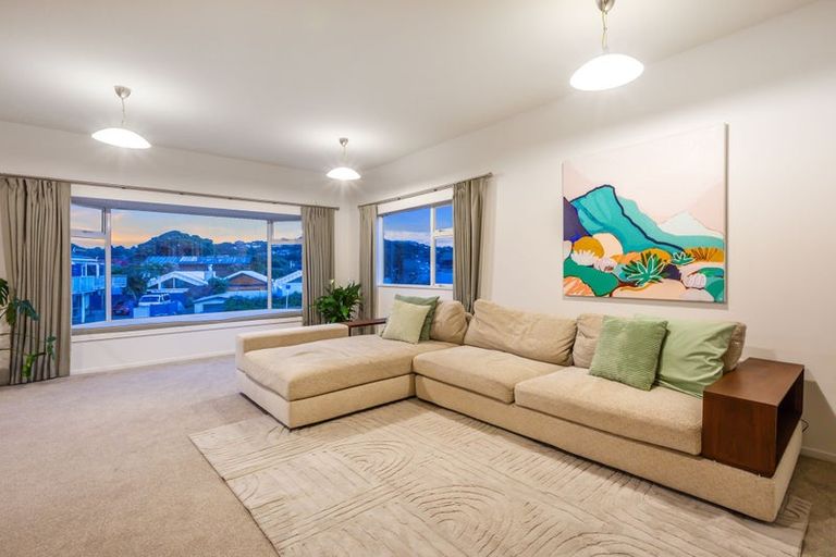 Photo of property in 18 Beach Road, Plimmerton, Porirua, 5026