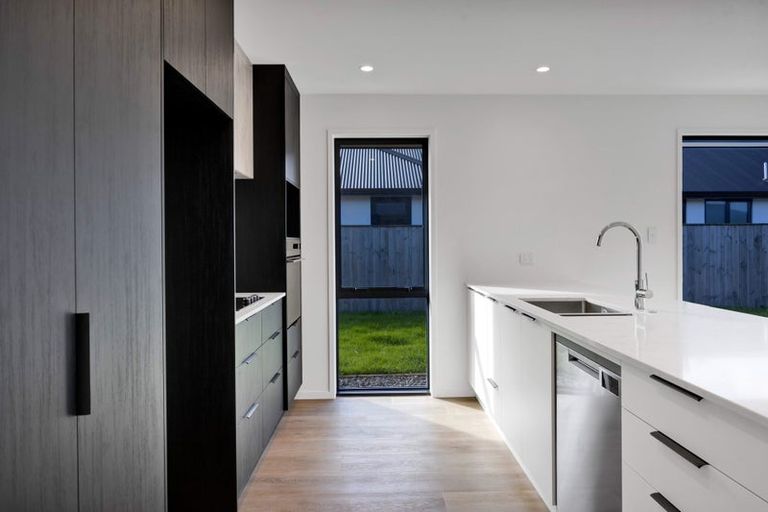 Photo of property in 72 Turuturu Road, Hawera, 4674