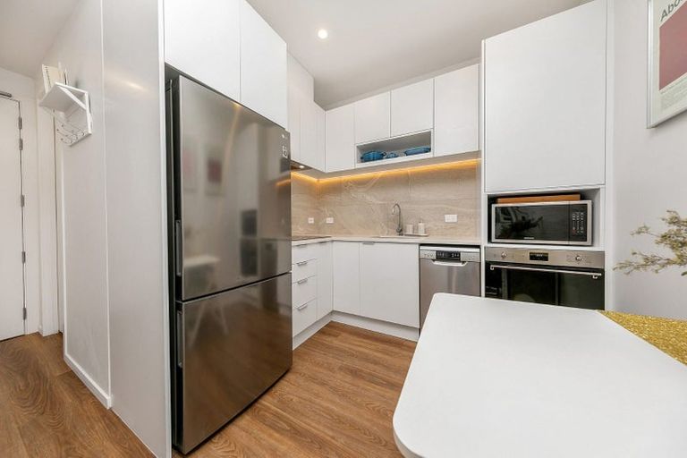 Photo of property in 1817a Great North Road, Avondale, Auckland, 1026