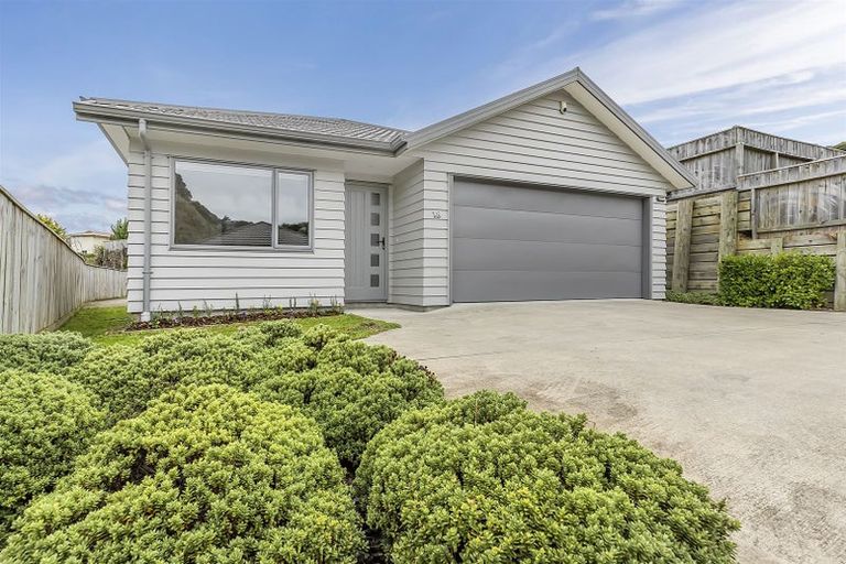 Photo of property in 18 Moonsail Drive, Whitby, Porirua, 5024