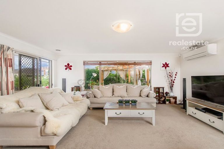 Photo of property in 157 Kilkenny Drive, East Tamaki Heights, Auckland, 2016