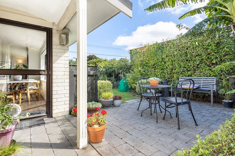 Photo of property in 21a Winara Avenue, Waikanae, 5036