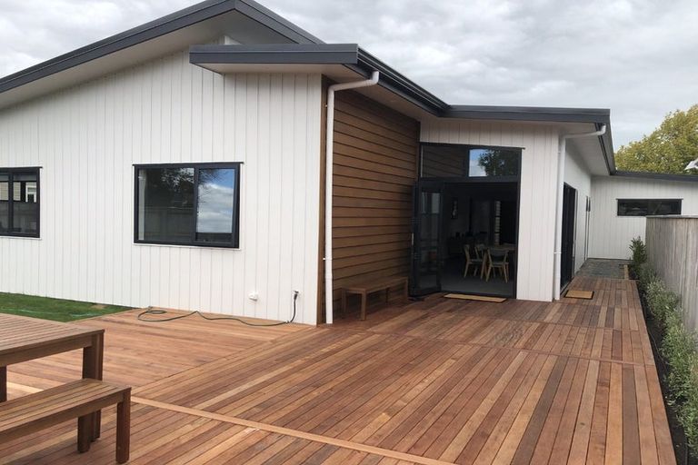 Photo of property in 27 South Street, West End, Palmerston North, 4410