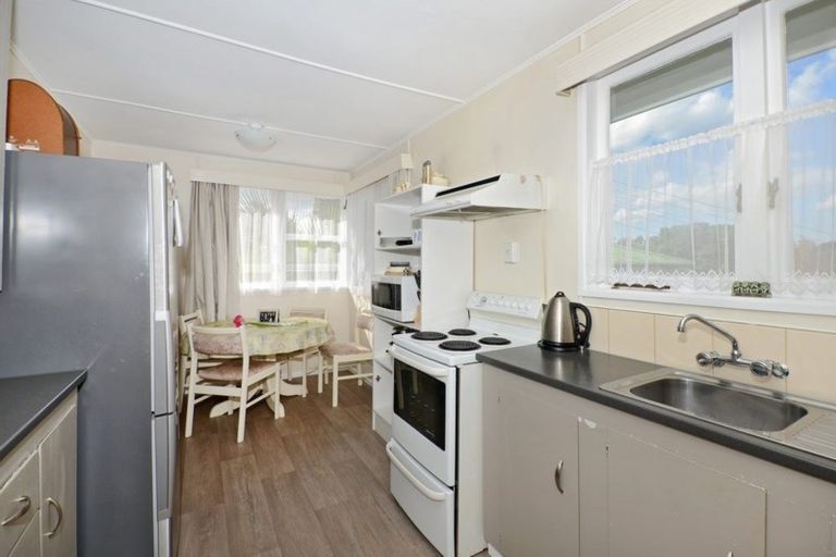 Photo of property in 22 Mcmillan Avenue, Te Kamo, Whangarei, 0112