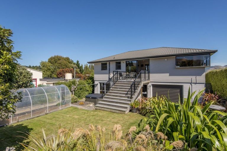 Photo of property in 30 Te Ara Crescent, Diamond Harbour, Lyttelton, 8971