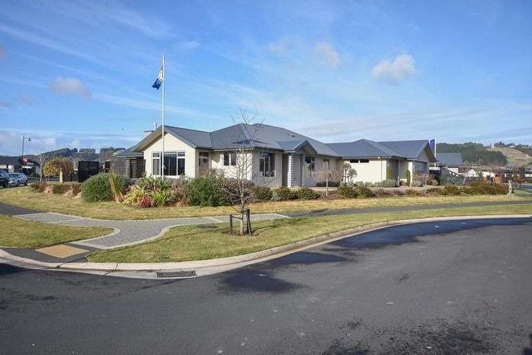 Photo of property in 11 Carnoustie Lane, Mosgiel, 9024