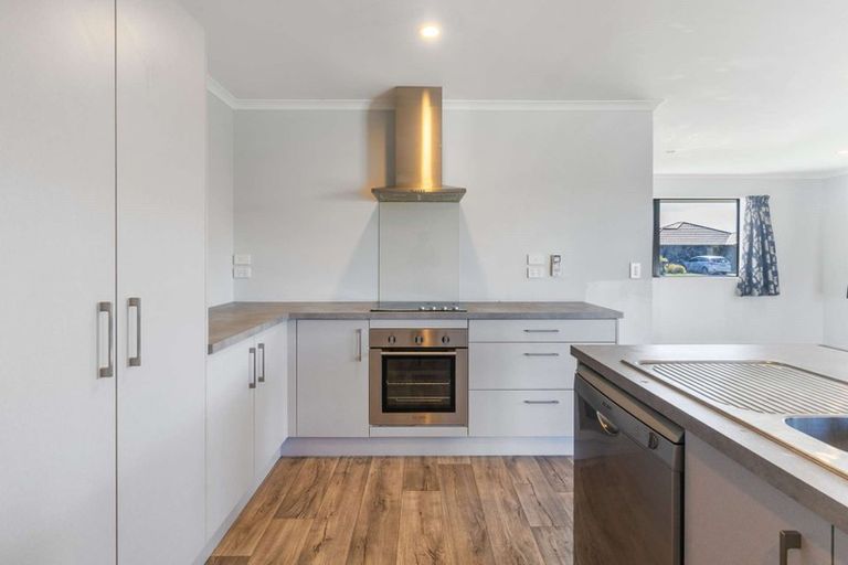 Photo of property in 100 Strauss Drive, Rolleston, 7614