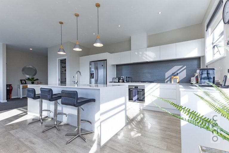 Photo of property in 4 Tauwaka Crescent, Riverhead, 0820