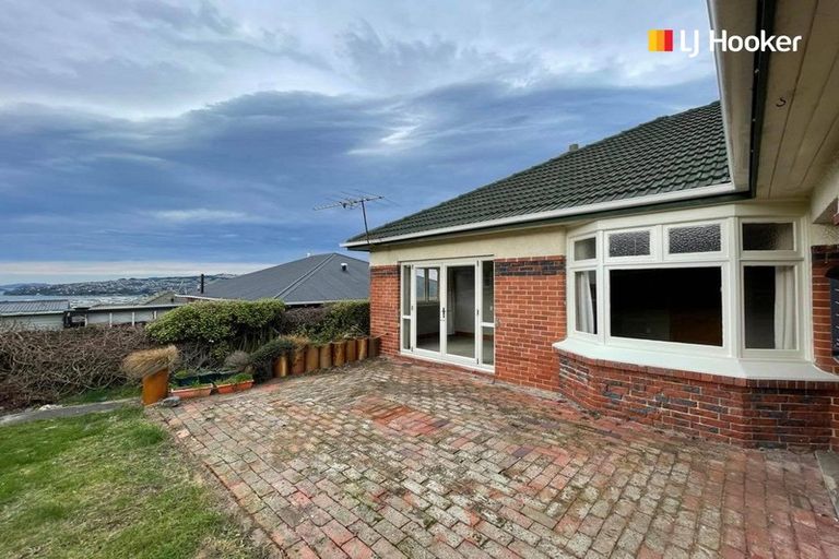 Photo of property in 64 Middleton Road, Kew, Dunedin, 9012