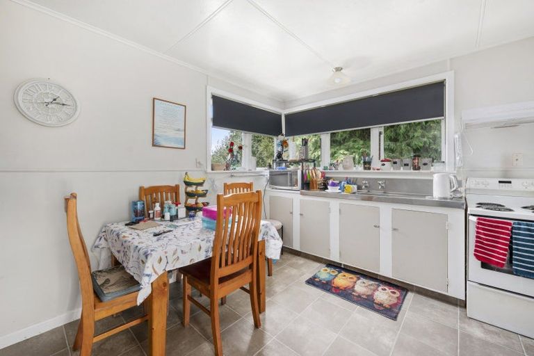 Photo of property in 266 Malfroy Road, Pomare, Rotorua, 3015