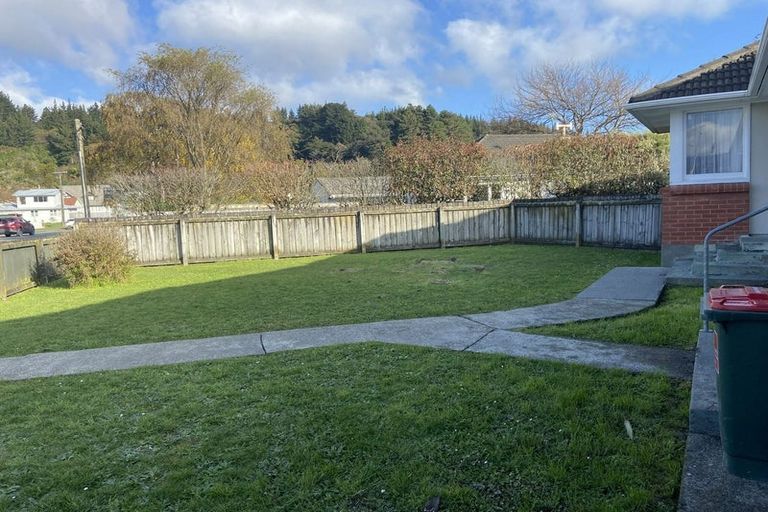 Photo of property in 6 Mangaroa Hill Road, Clouston Park, Upper Hutt, 5018